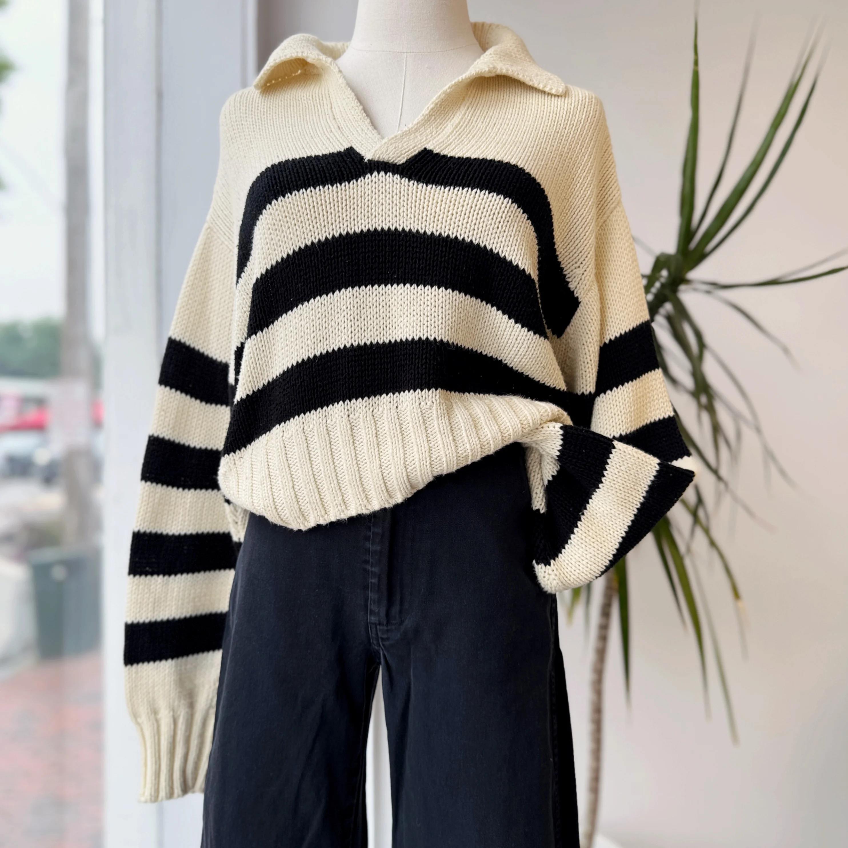 Ciao Lucia Venezia Black & Cream Polo Sweater - pilling, XSmall - Image 3