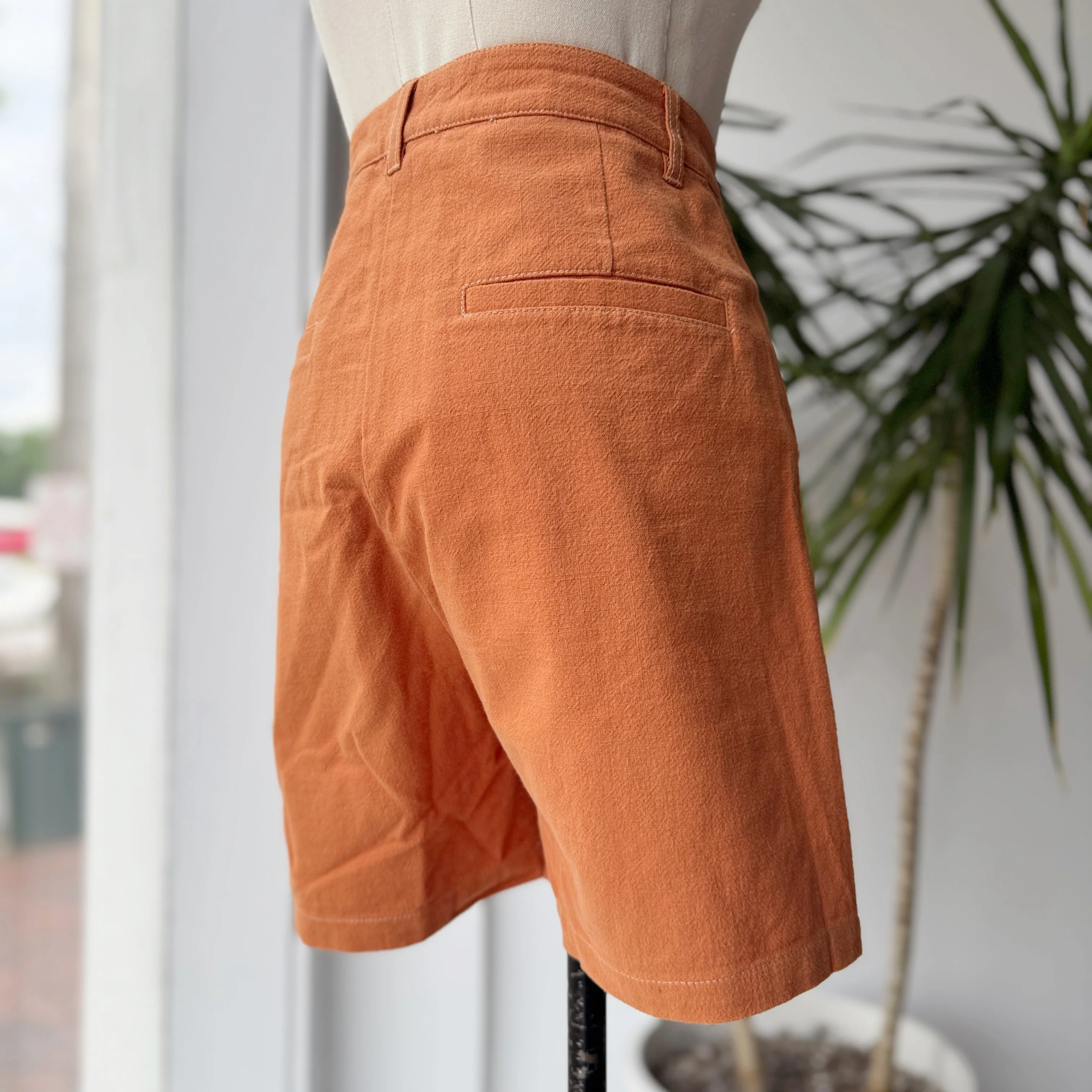 L.F.Markey Henry Pleated Shorts in Burnt Orange, US 2 - Image 4